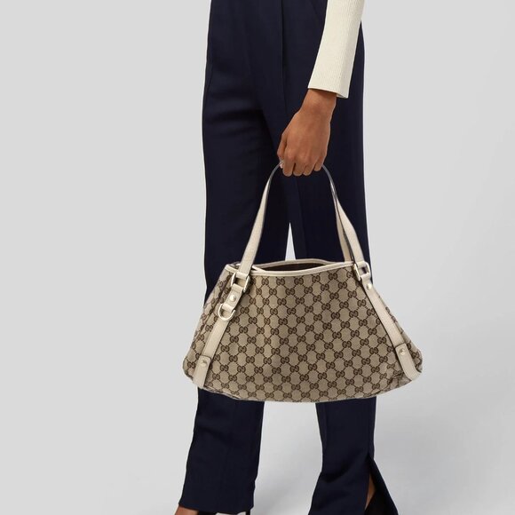 Gucci GG Canvas Medium Abbey Shoulder Bag - Picture 4 of 15